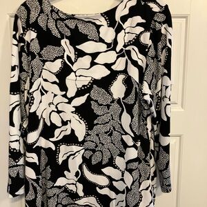 Chico's Monochrome Leaf Print Long Sleeve Top
